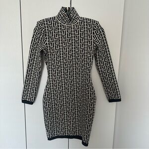 Bella Barnett Geometric Bodycon Mock Neck Dress – NWT